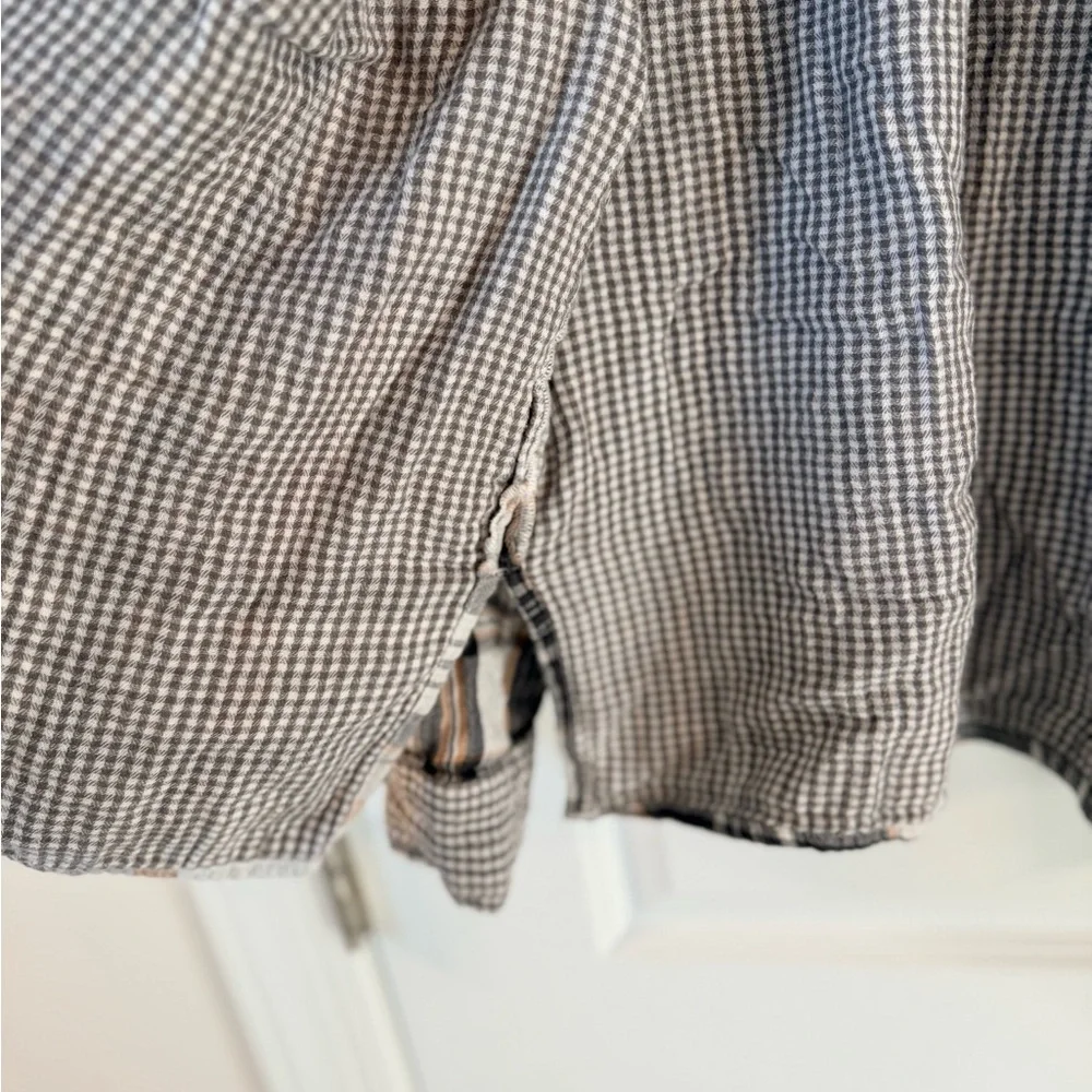 Aerie Gray/Beige 100% Cotton Checkered Shirt (size large) - Picture 7 of 9